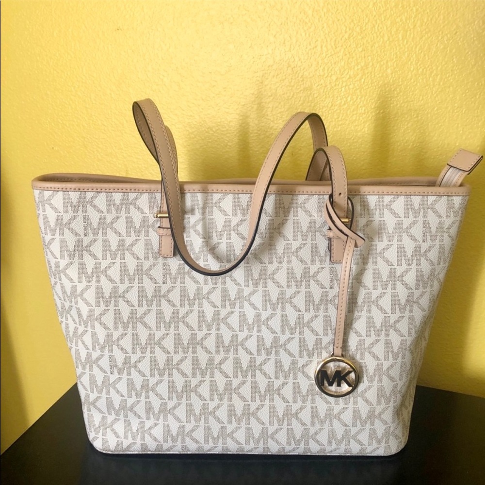 Michael Kors Jet Set Travel Vanilla TZ Tote
